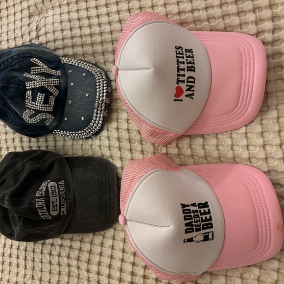hat bundle - Picture 1 of 6